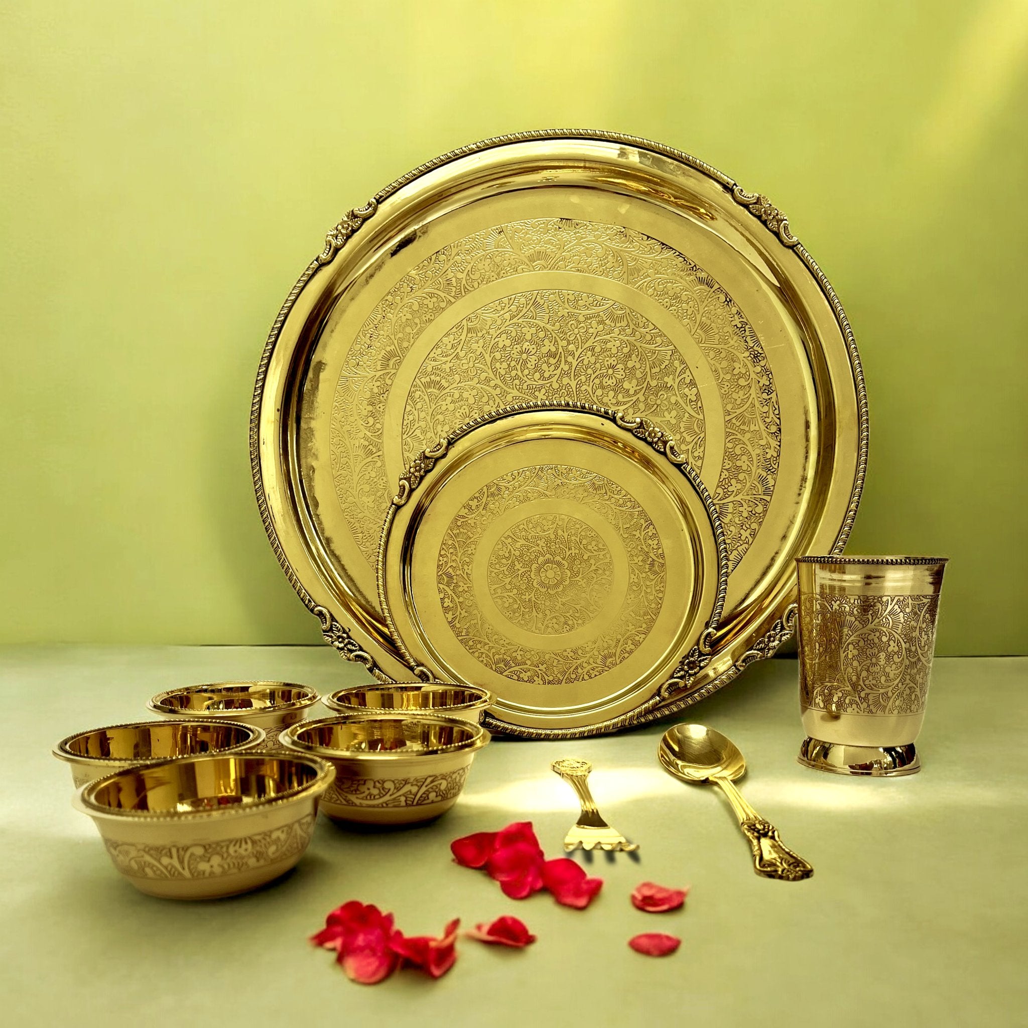 10 Pieces Brass Etched Dinner Set - Brass Globe -