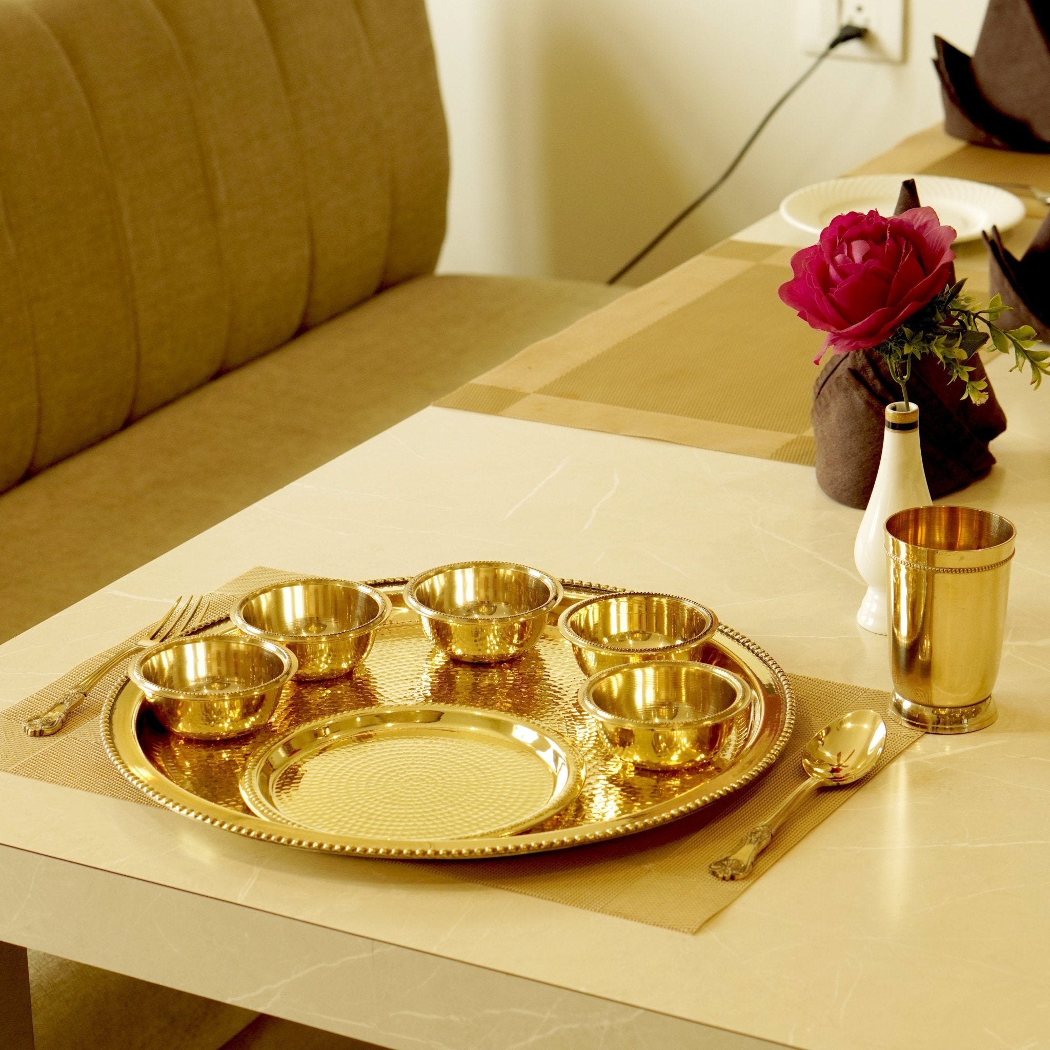 10 Pieces Brass Hammered Dinner Set - Brass Globe -