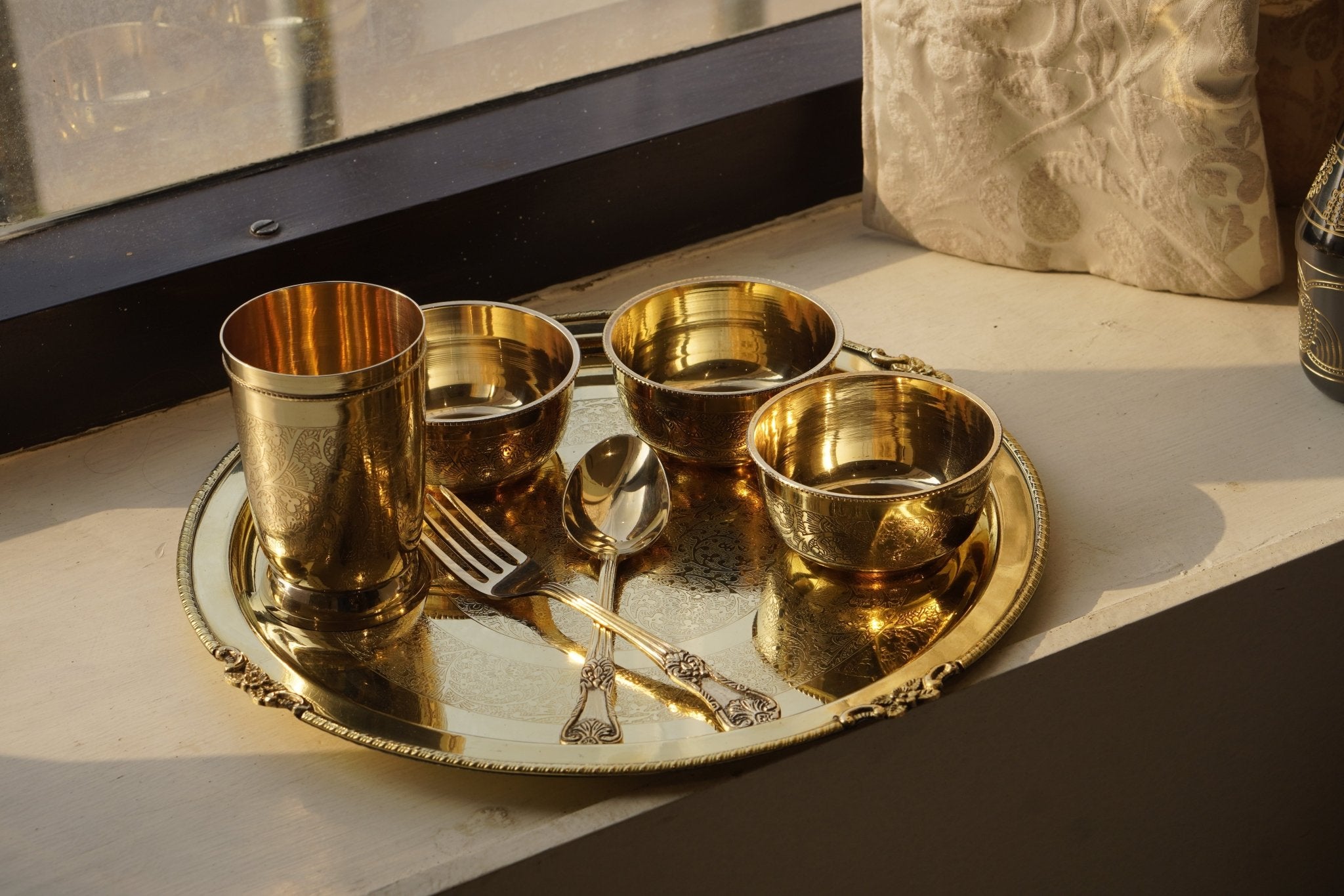 7 Pieces Brass Etched Dinner Set - Brass Globe -