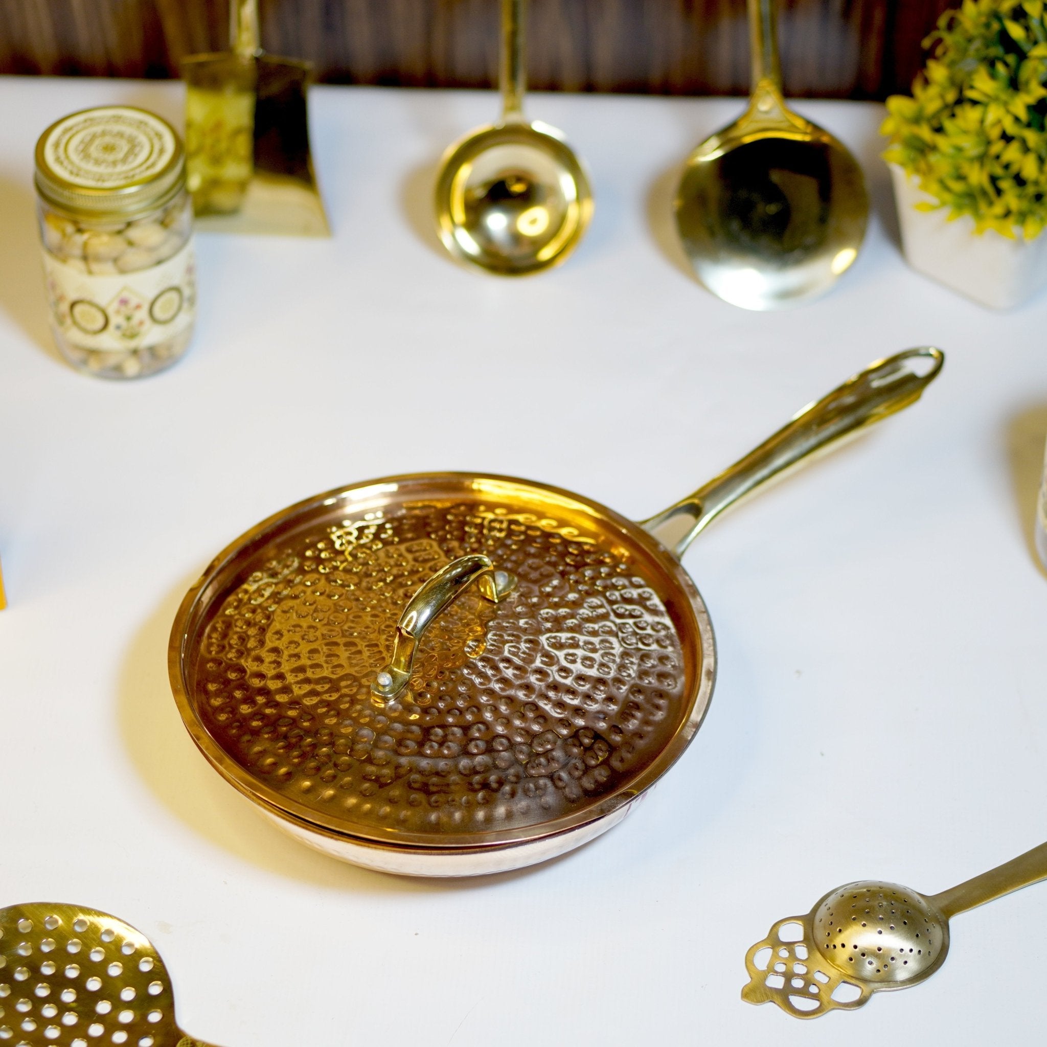 Copper frypan with lid (tincoated) - Brass Globe -