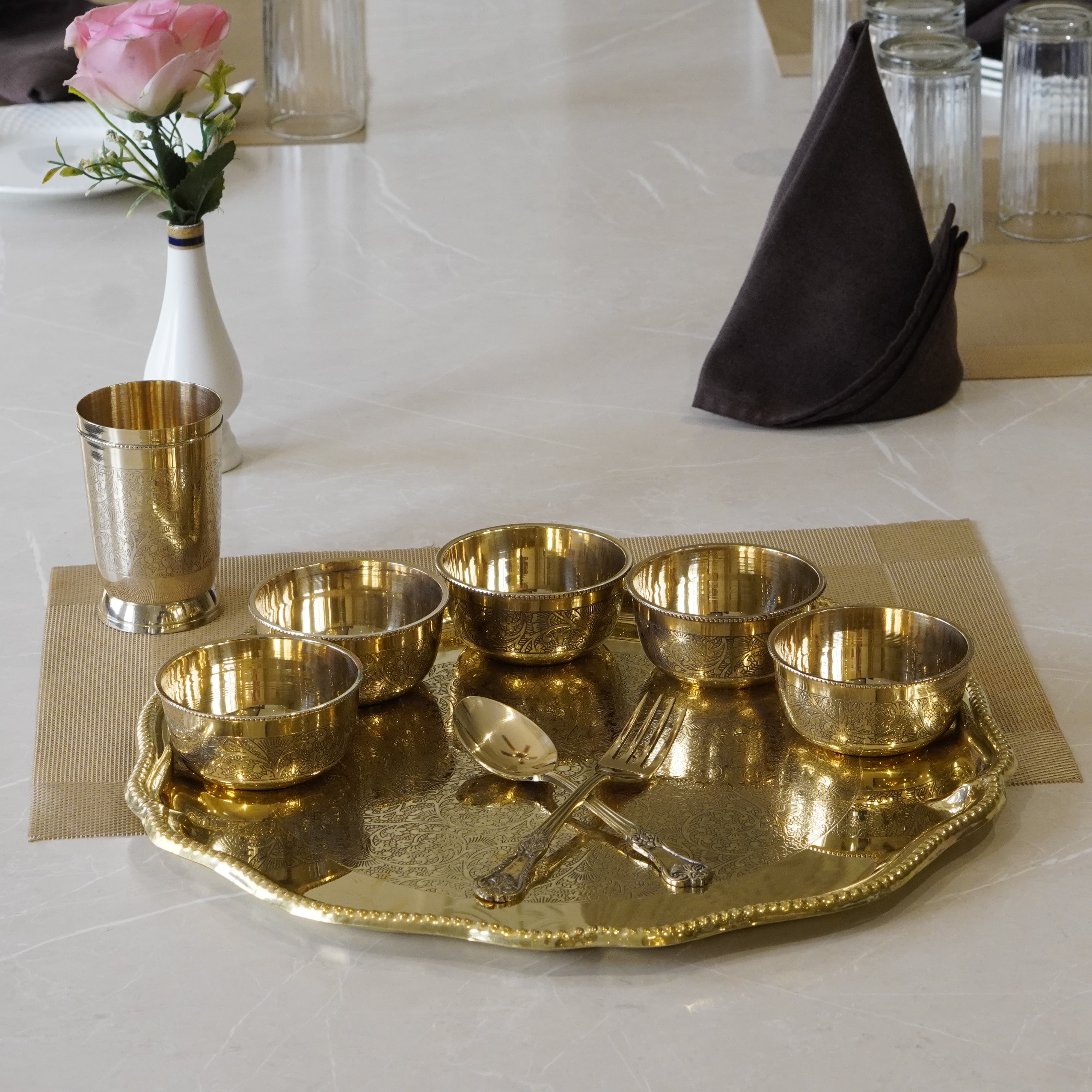 Brass Star Plate Dinner Set - Brass Globe