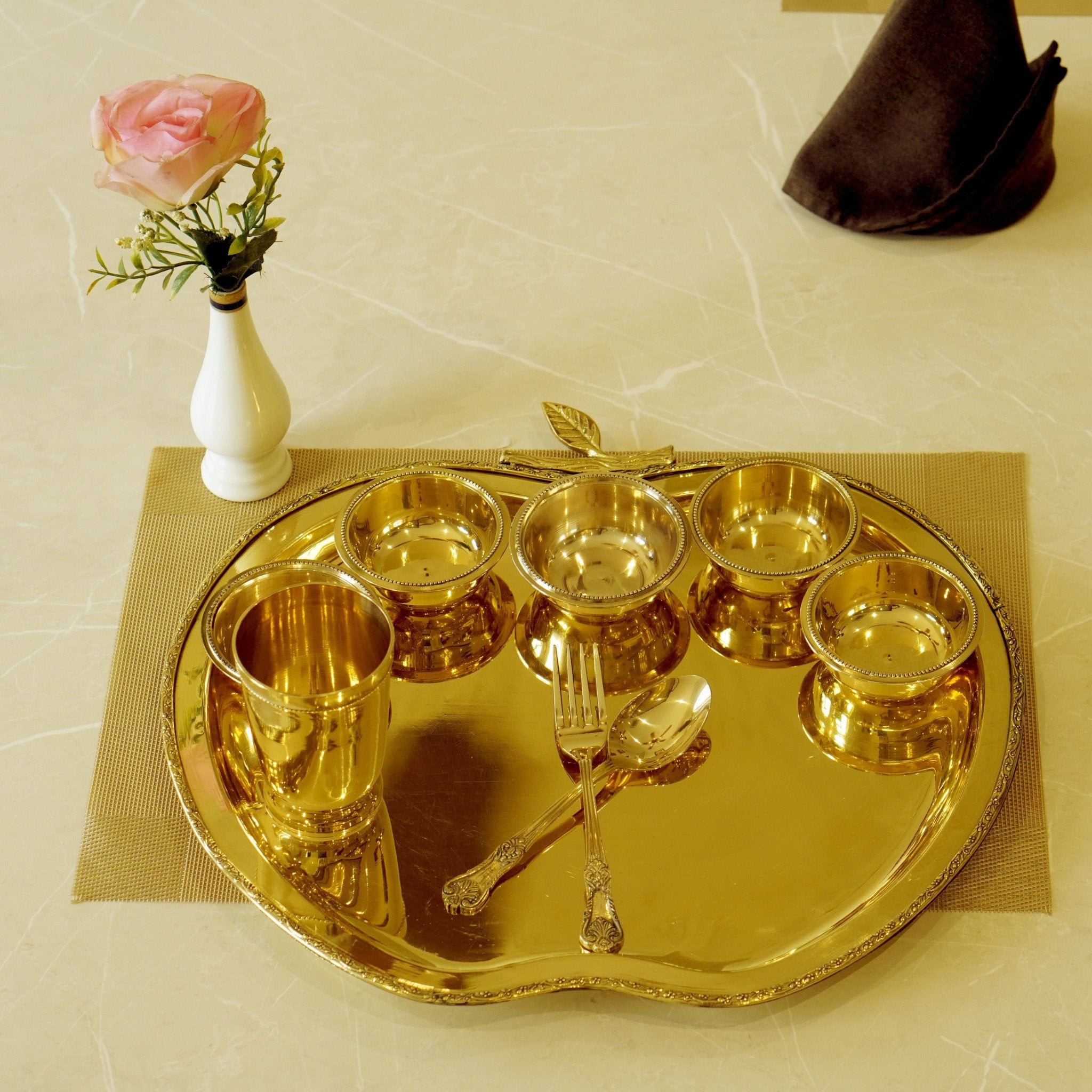 Brass apple dinner set - Brass Globe - 