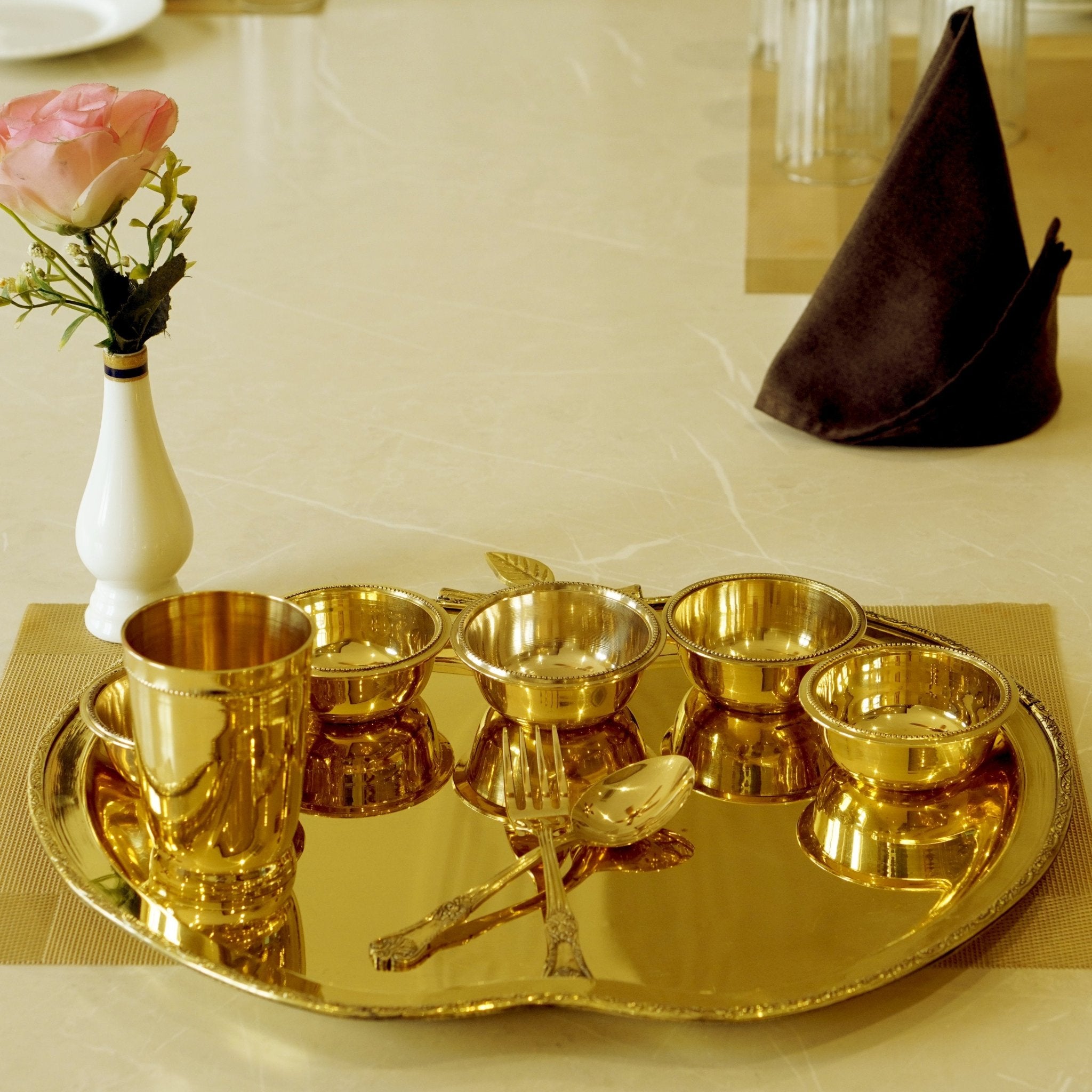 Brass apple dinner set - Brass Globe - 