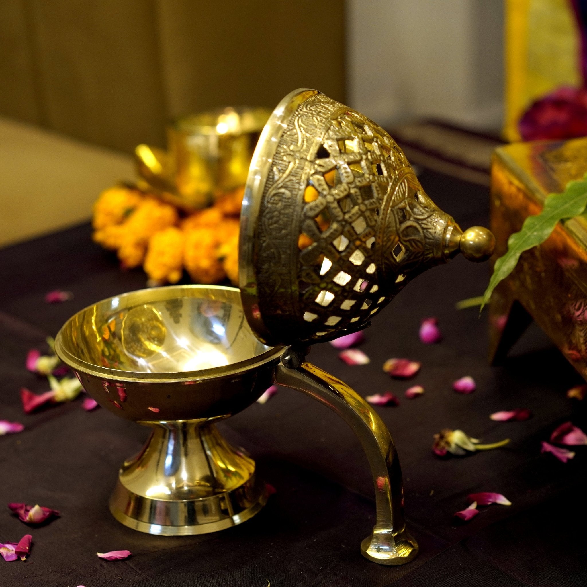 Brass Dhupdaan - Brass Globe - 