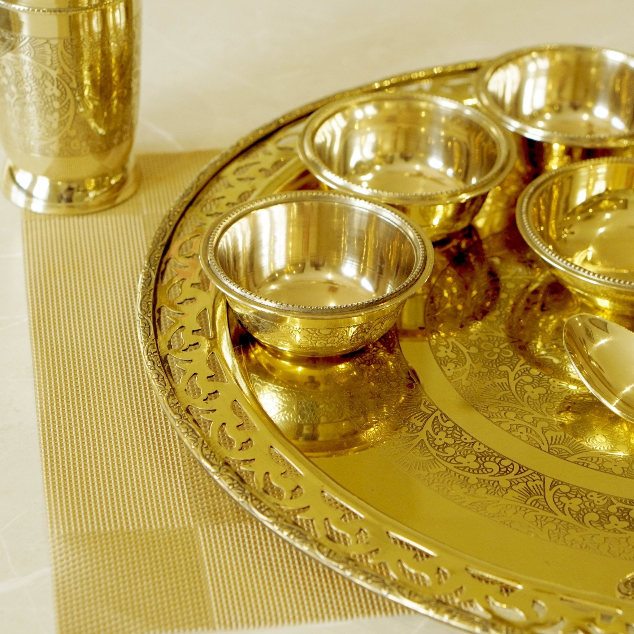 Brass / pital Jaalidaar Dinner set - Brass Globe - 