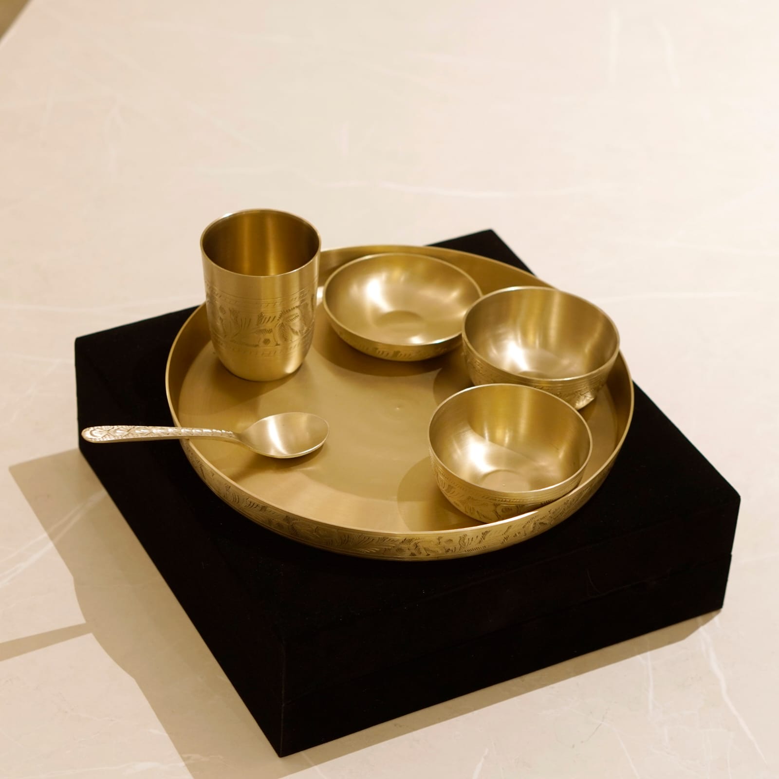 Kansa Engraved 6Pc Dinner Set with Velvet Box (11.5" Plate)