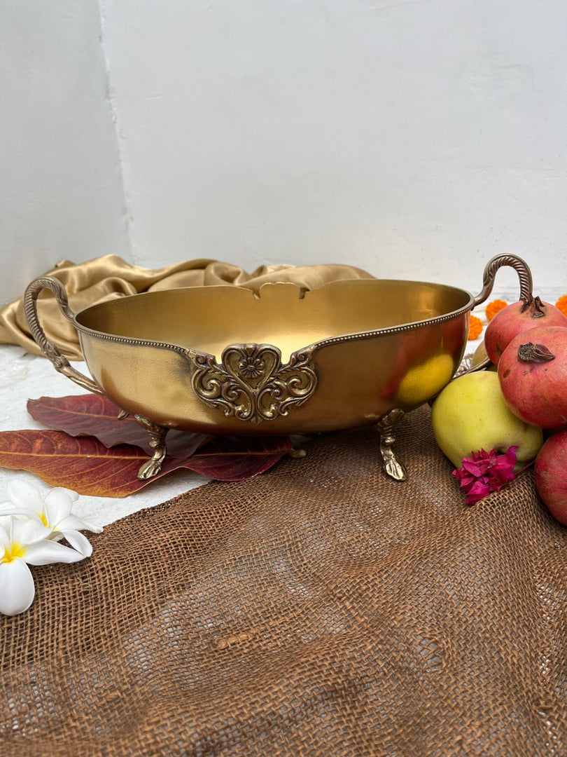Brass antique oval bowl with handle - Brass Globe -