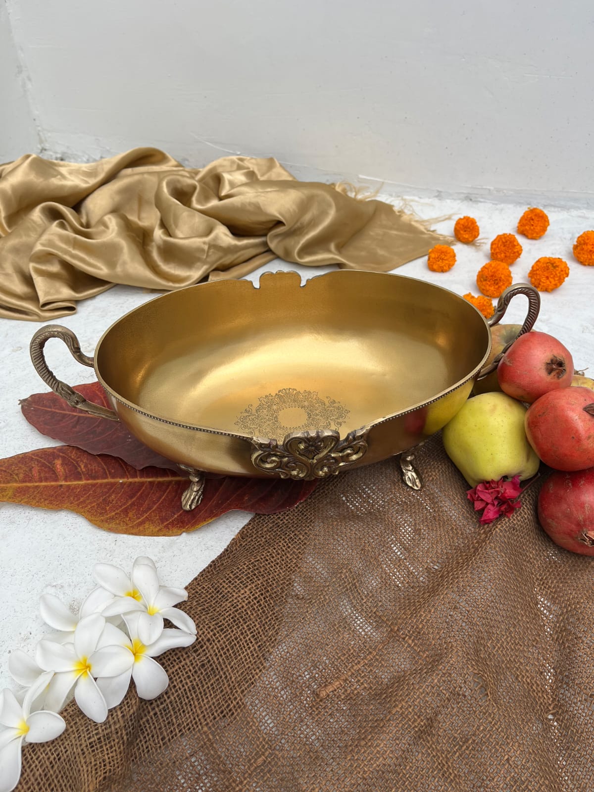 Brass antique oval bowl with handle - Brass Globe -