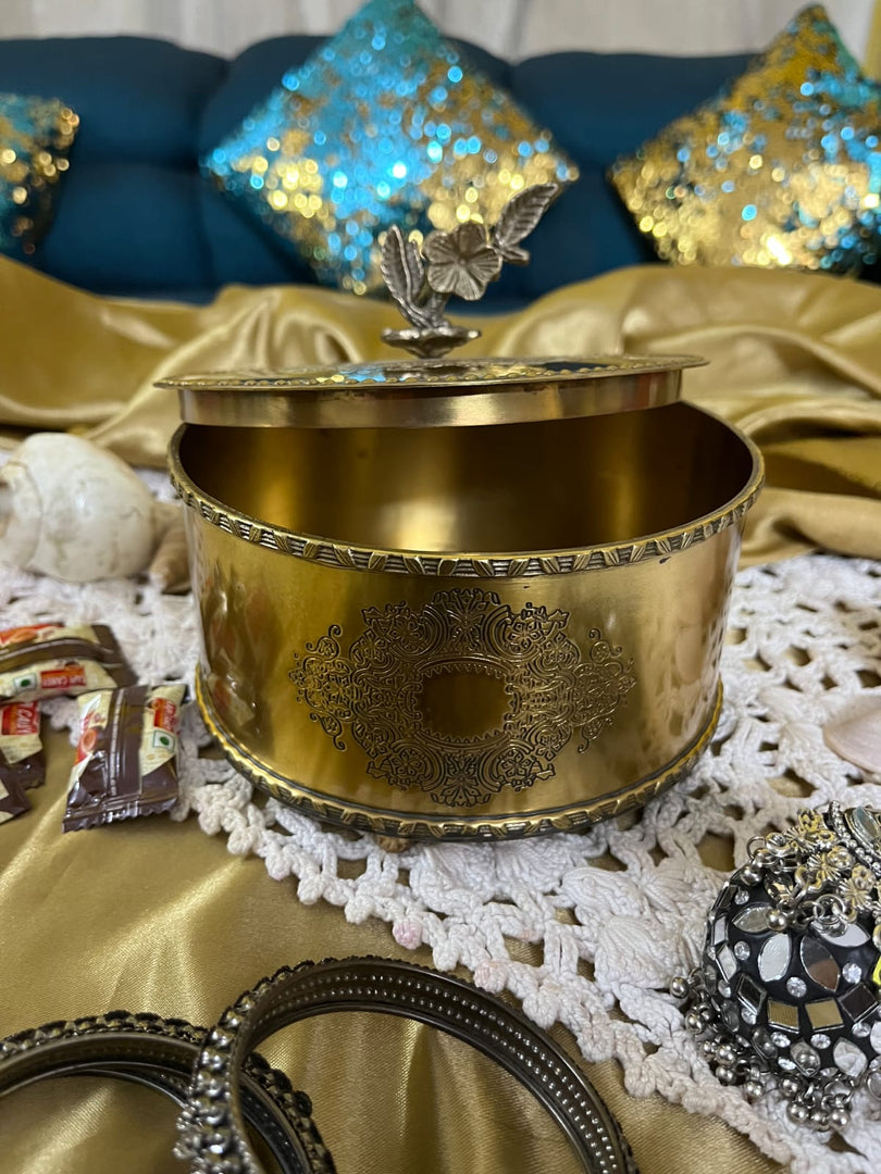 Brass Antique storage box with flower handle - Brass Globe -