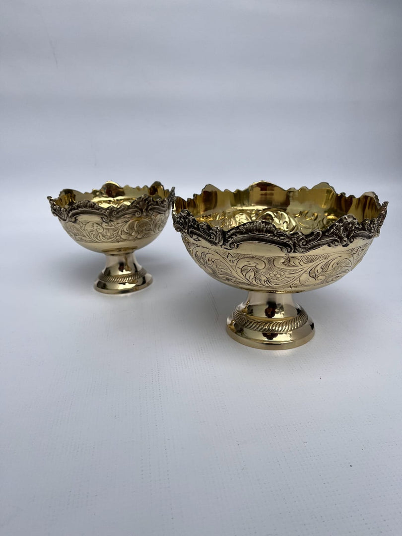 Brass decorative fruit bowl / table bowl - Brass Globe -