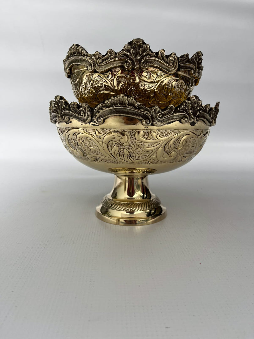 Brass decorative fruit bowl / table bowl - Brass Globe -