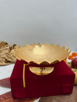 Load image into Gallery viewer, Brass etched bowl with velvet box - Brass Globe -
