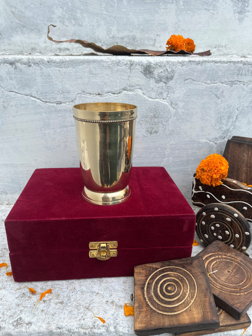 Brass plain glass with velvet box - Brass Globe -