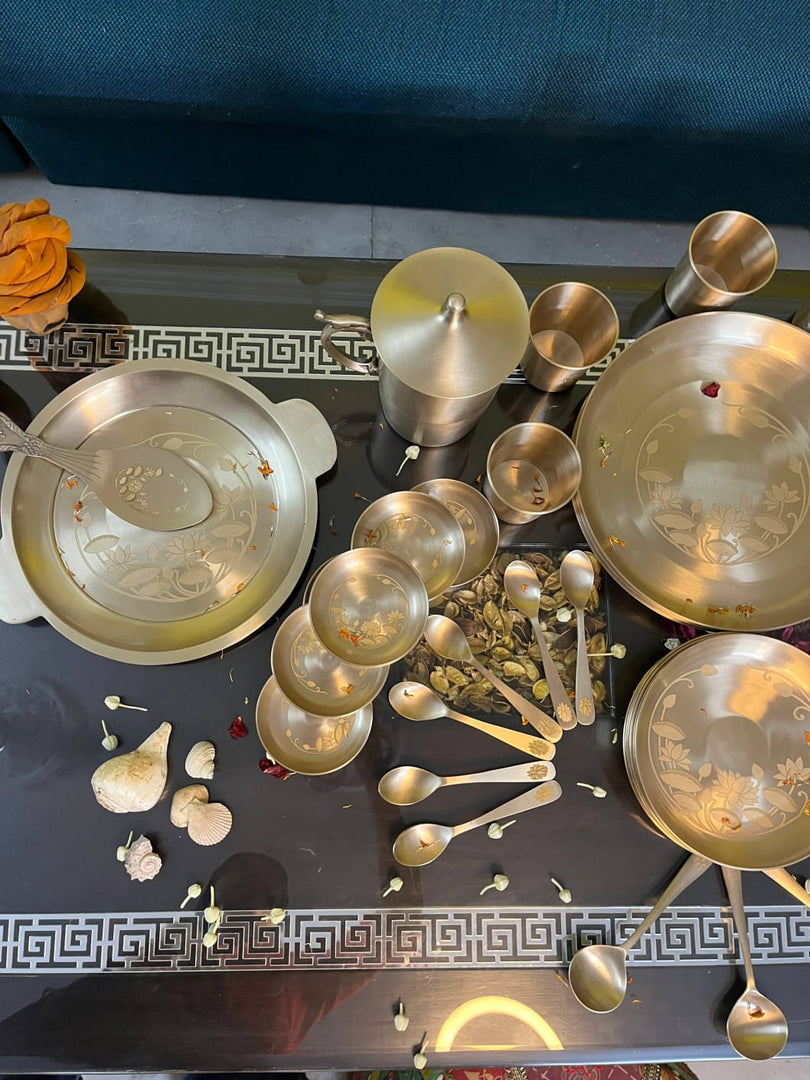 Brass thali - Brass Dinner Set Manufacturer from Moradabad